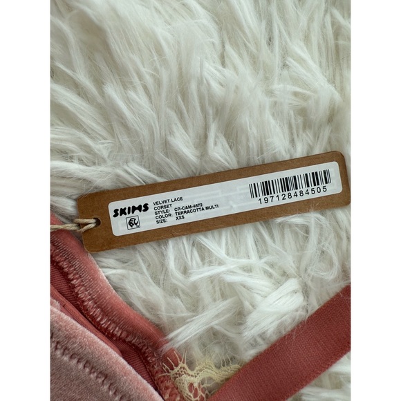 SKIMS | Velvet Lace Corset | Terracotta | XXS - Picture 3 of 5